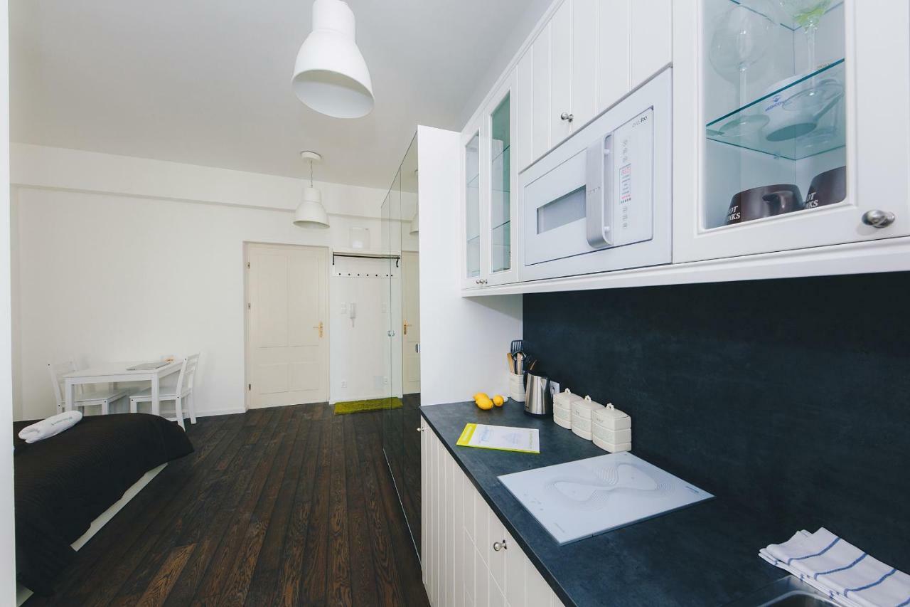 Apartment Shortstaypoland Noakowskiego Warsaw